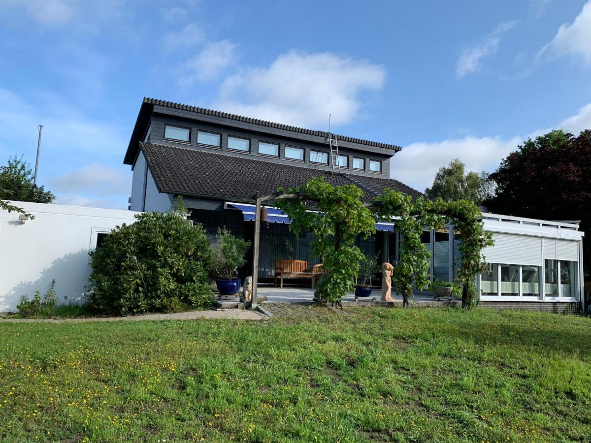 Holiday In Der Lueneburger Heide Bispingen Exterior photo